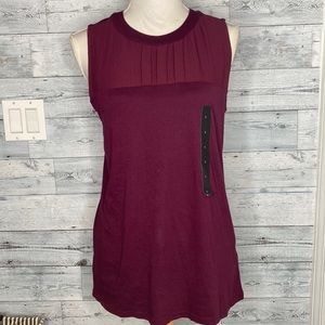 BANANA REPUBLIC BURGUNDY SLEEVELESS PLEATED TOP